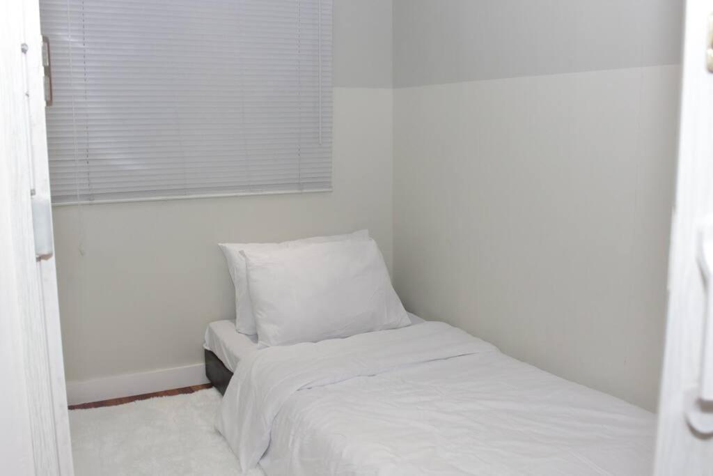 A2J Bgc Luxury 2Br Loft Near Burgos Circle & Malls مانيلا المظهر الخارجي الصورة